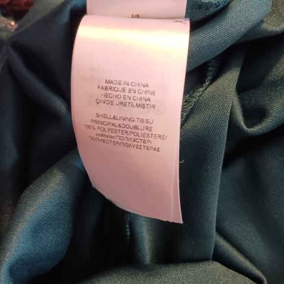 Lauren Ralph Lauren Metallic Floral Cold-Shoulder Gown 14 - Picture 7 of 7